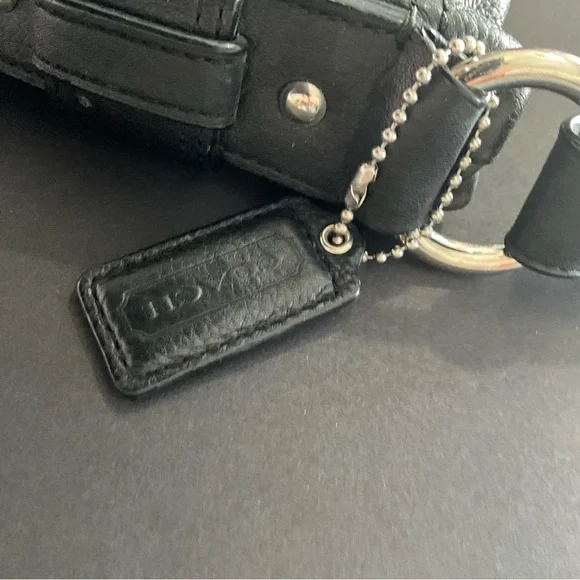 Vintage Coach Black Leather boho Shoulder Bag crossbody with Chain Accent - Picture 4 of 6